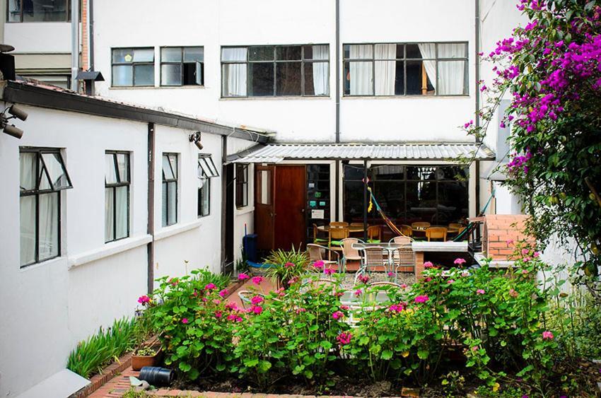 Hostal La Pinta Bogotá Exterior foto